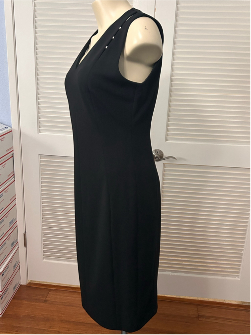 NWT Calvin Klein Black Pearl Strap V Neck Midi Sheath Dress Size 10 - Picture 6 of 10